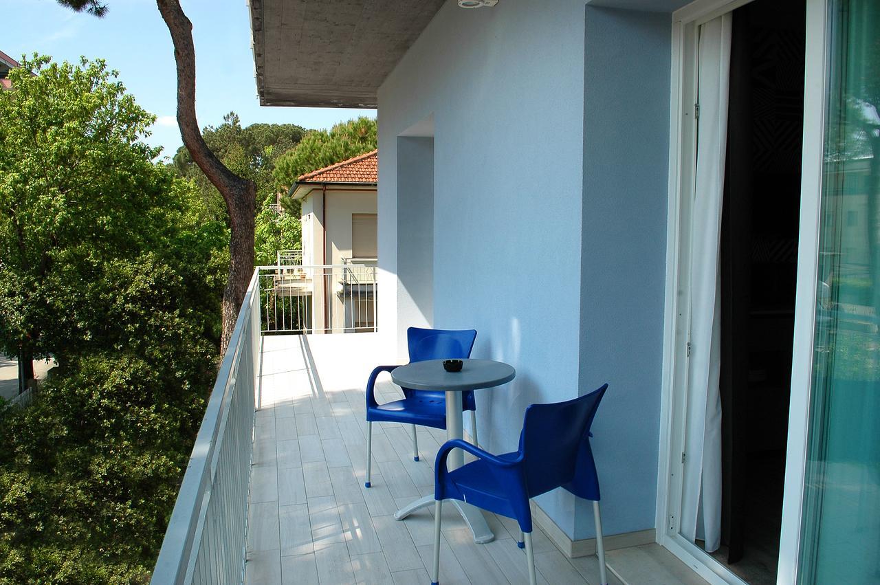 Roma Suite Apartments Червия Экстерьер фото