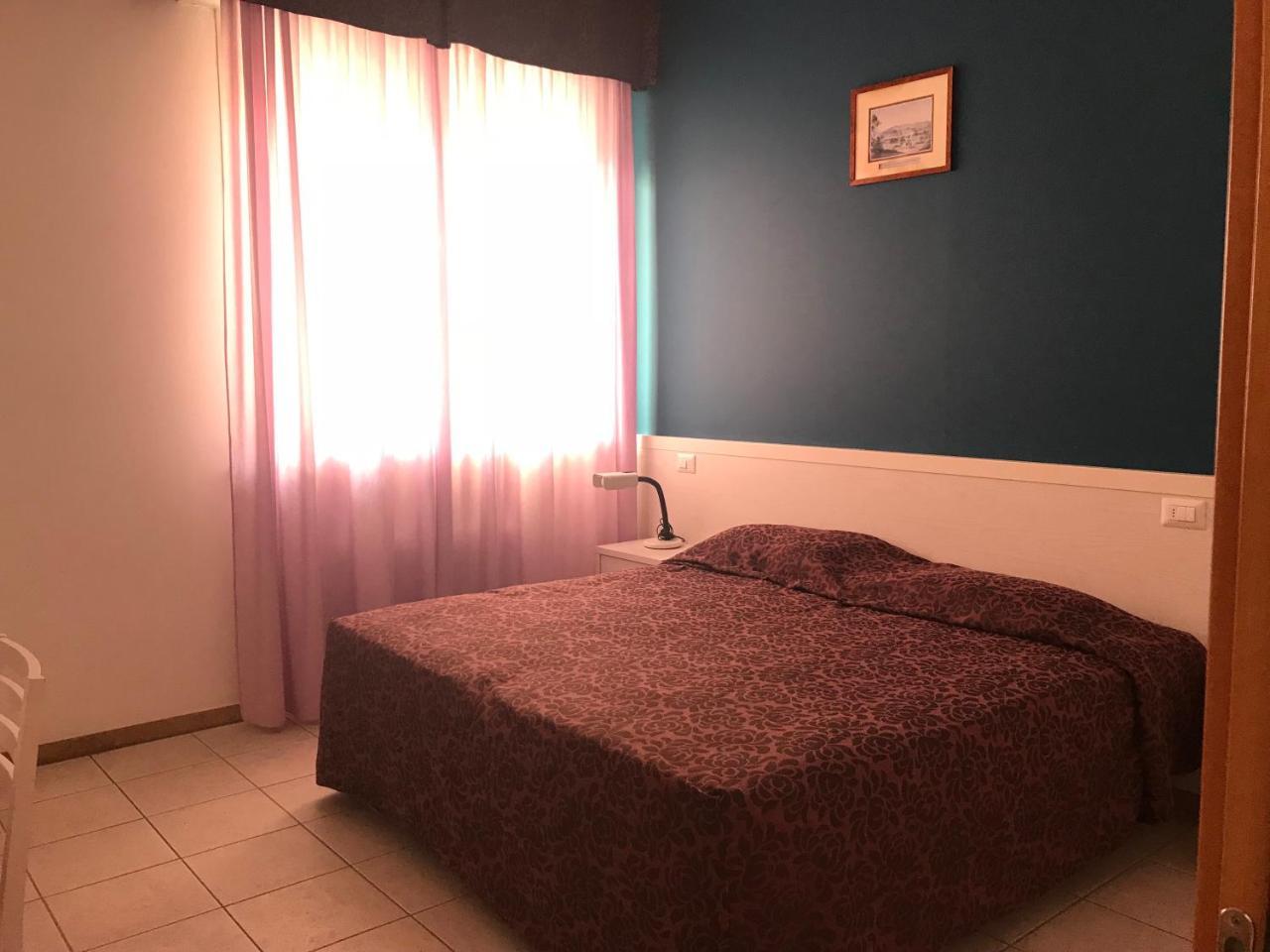 Roma Suite Apartments Червия Экстерьер фото